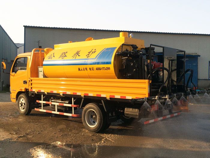 車(chē)載式灑布機(jī)